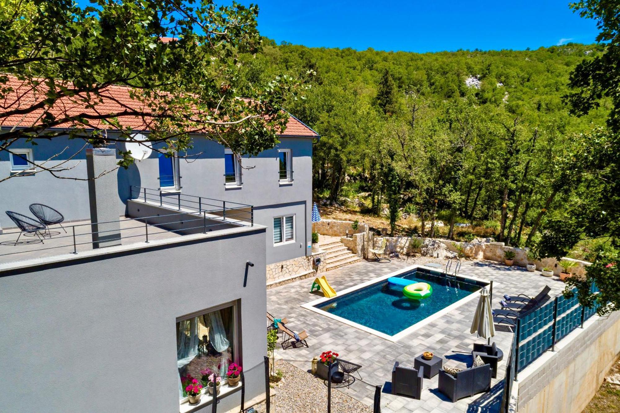 Luxury Villa Andrea Vrzika In Forest Near The Sea Zagvozd Экстерьер фото